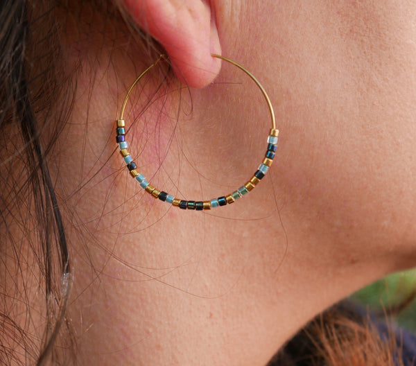 Boucles d'oreilles créoles en perles Miyuki