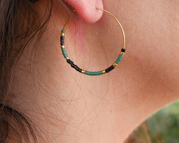 Boucles d'oreilles créoles dorées en perles Miyuki