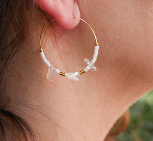 Boucles d'oreilles créoles en perles Miyuki et Cristal de roche