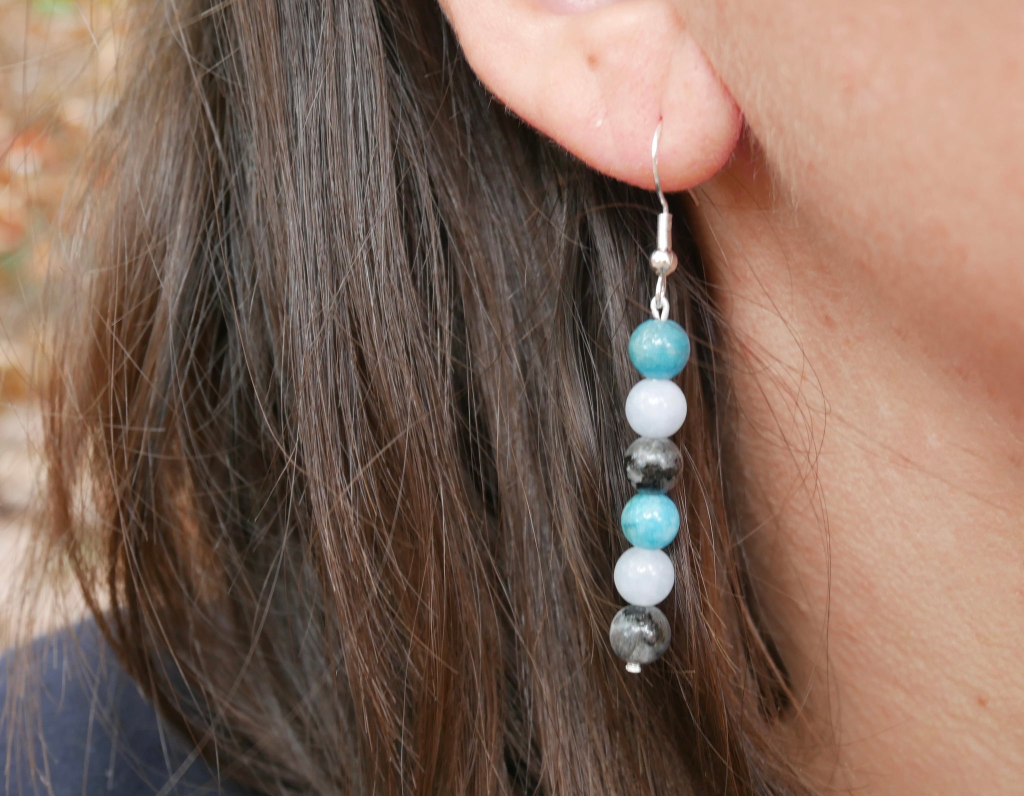 Boucles d'oreilles pendantes  "Triple Protection" Labradorite, Aigue Marine et Apatite