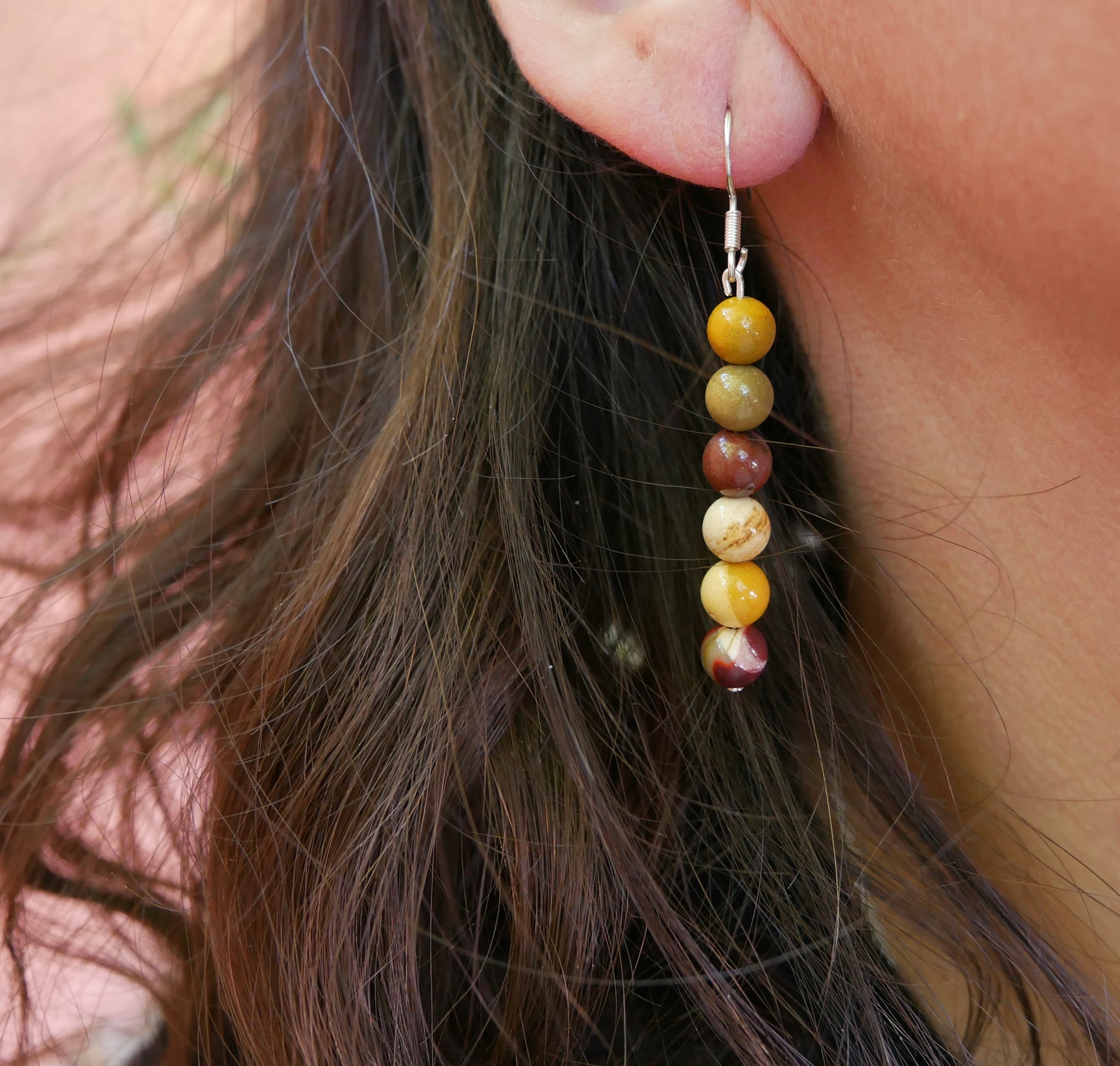 Boucles d'oreilles pendantes en Jaspe Mokaïte ou Mookaite