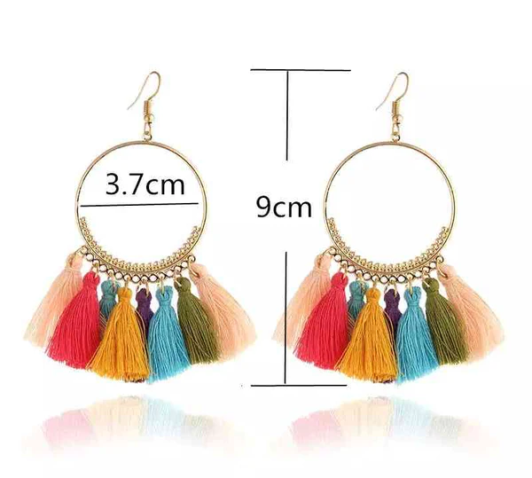 Boucles d'oreilles créoles dorées et pompons colorés